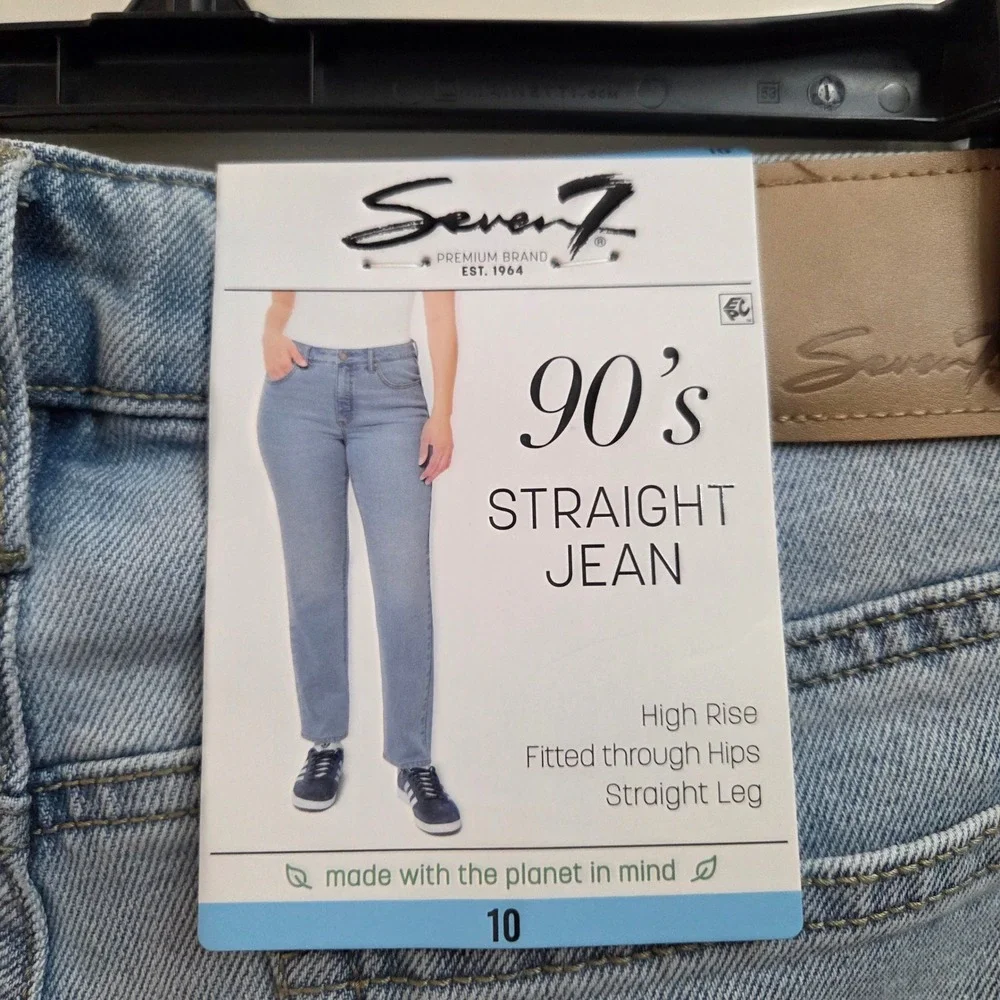 Seven7 Premium Brand 90s Straight Jean Light Wash High Rise Blue Denim Size 10